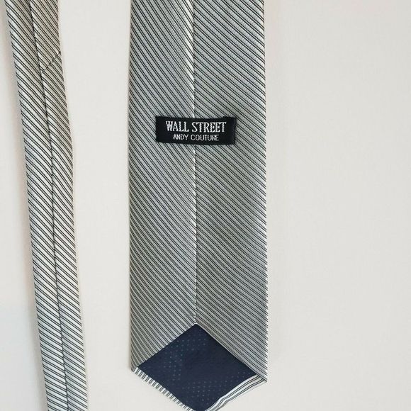 Wall Street Andy Couture Tie Silver Black Striped EUC - Picture 2 of 4